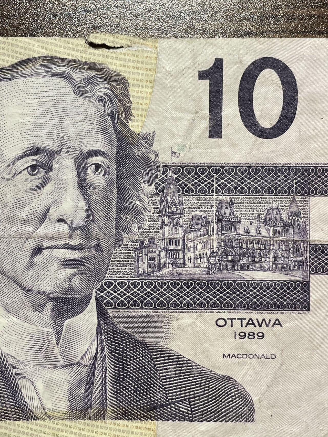 加拿大 1986-89版 5、10元