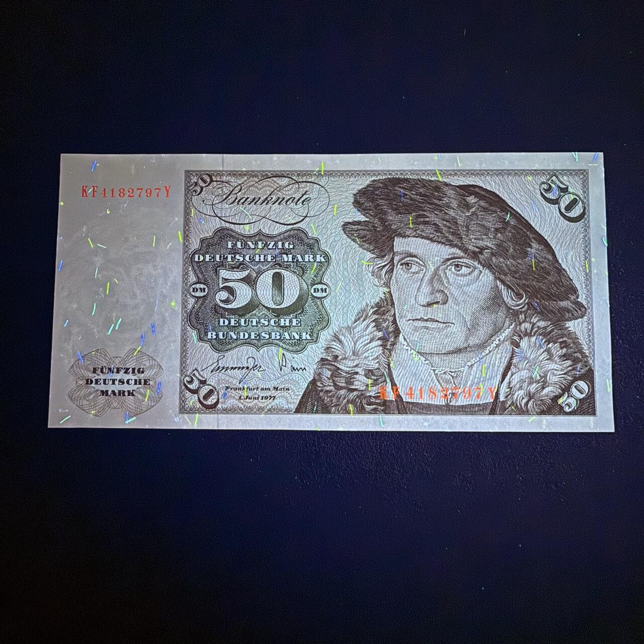 第15期 库存 德国1977年50马克 全新unc- 边缘轻微潮