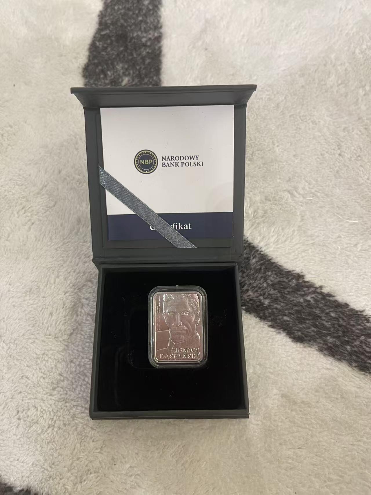 ❤️【币观天下】❤️ 第343期钱币秒杀拍卖场- 2026.3.6周五晚上6点半场 长期征集拍品  波兰2021年波兰前总统-伊格纳齐达申斯基精制异形银币 波兰造币厂官方原包装 盒证全齐 面值10zl