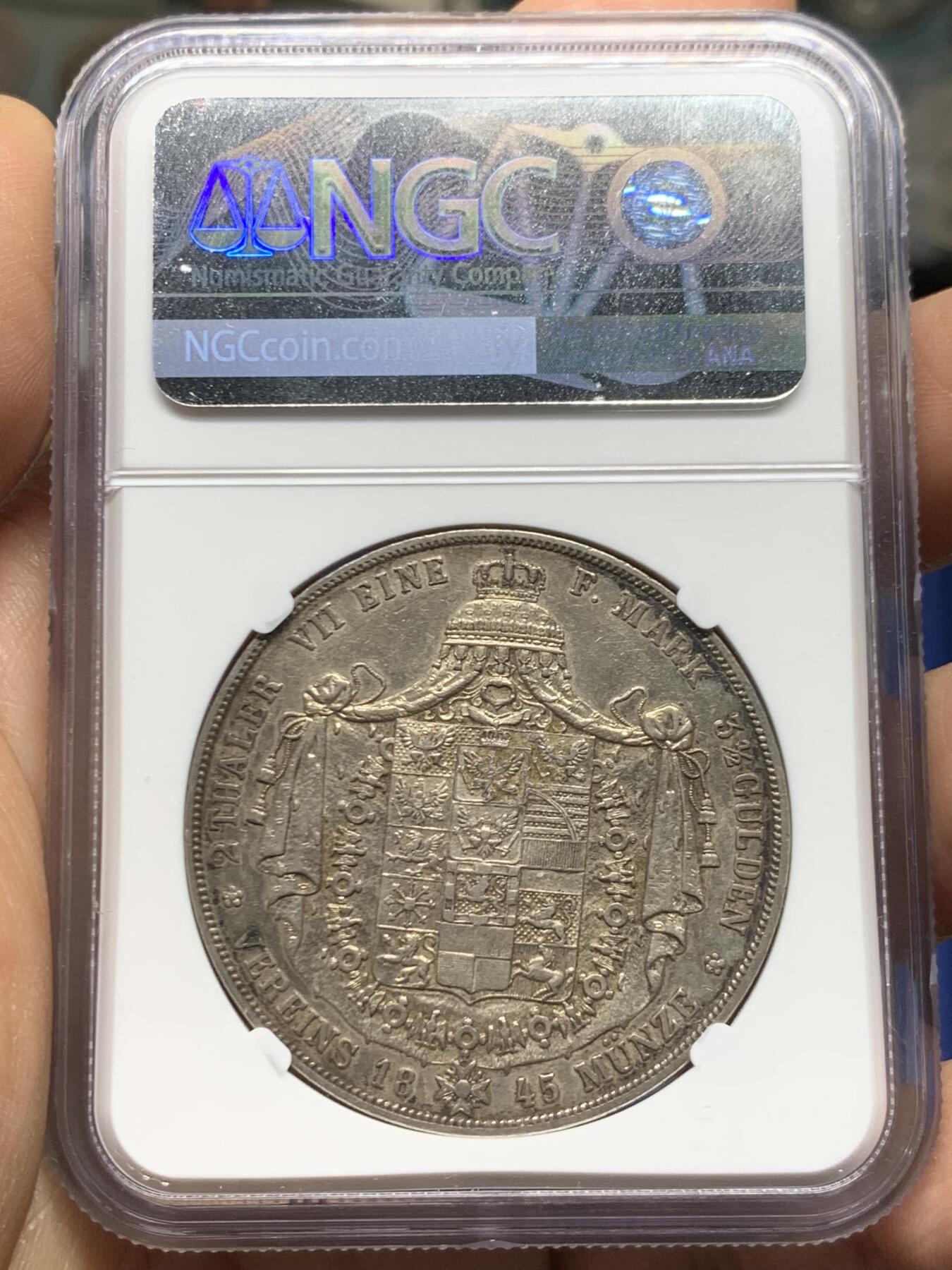 《竞宝斋》第467场 周日，周一 2场连拍 （全场包邮）欢迎送拍 NGC AUD 德国1845年威廉四世2泰勒，经典纸袋包浆，n严评了，原icg 53 .这枚的观感还是很不错的，比一些有分的要好。45年发行量比41年要少不少