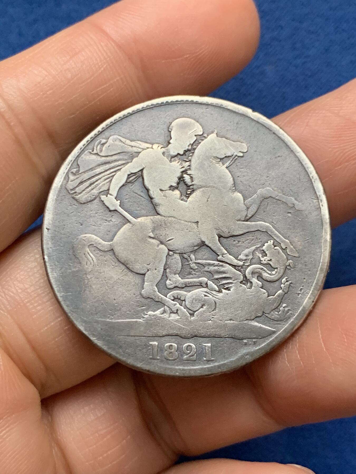 《竞宝斋》第467场 周日，周一 2场连拍 （全场包邮）欢迎送拍 英国 1821 乔四 马剑 银币 200多年前的高银大银币 手感一流 27克