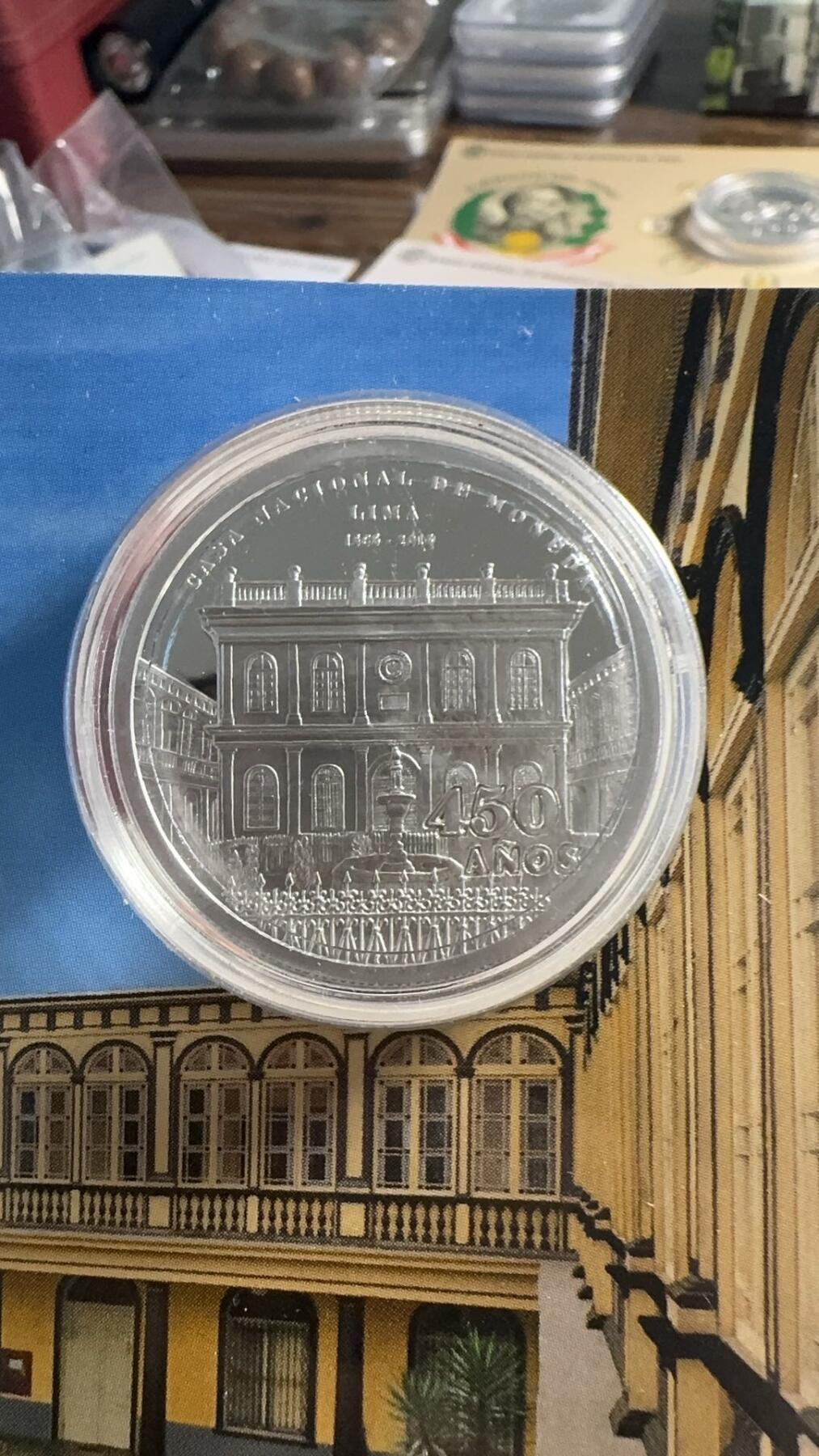 ❤️【币观天下】❤️ 第343期钱币秒杀拍卖场- 2026.3.6周五晚上6点半场 长期征集拍品  秘鲁2015年国家造币厂制作银币450周年纪念银币，33克大银币，含银量0.925含纯银31.1克