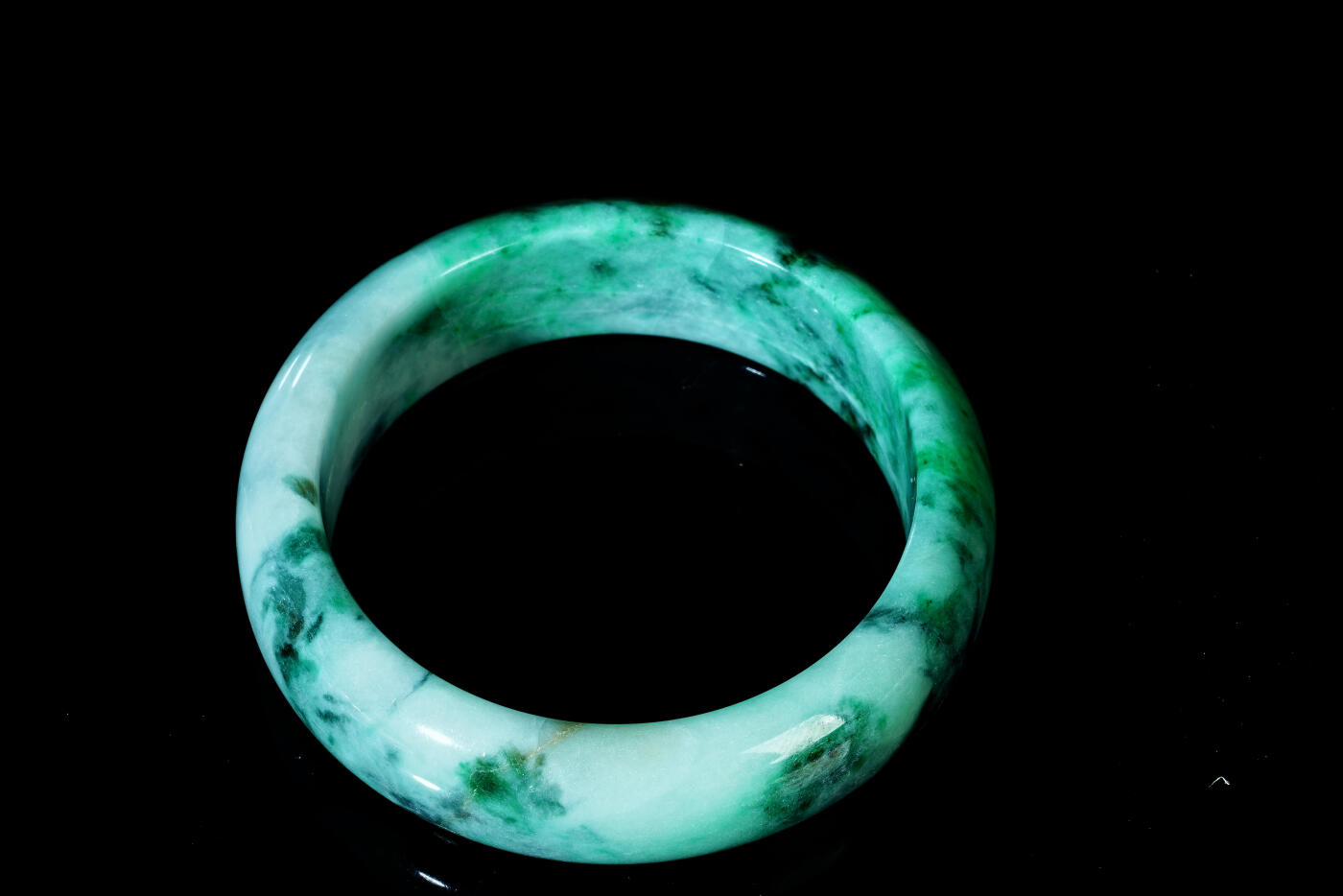 上海都达杂项专场四十四【全场包邮】  天然冰绿花翡翠（A货）贵妃手镯 附鉴定证书91-71