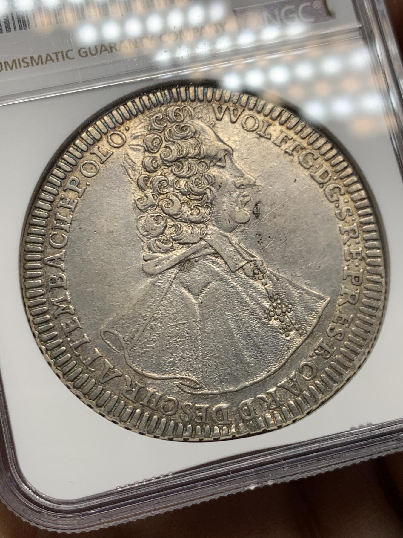 《竞宝斋》第467场 周日，周一 2场连拍 （全场包邮）欢迎送拍 NGC AU55 波西米亚王国 奥洛穆茨主教区 1725年 泰勒大银币 少见人像底板带光可藏