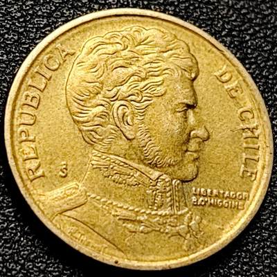 泉币菌-第204场-元宵节专场 本场拍品多 请提前出价 - 智利1999年10比索青铜币 独立战争领袖奥希金斯 21MM 