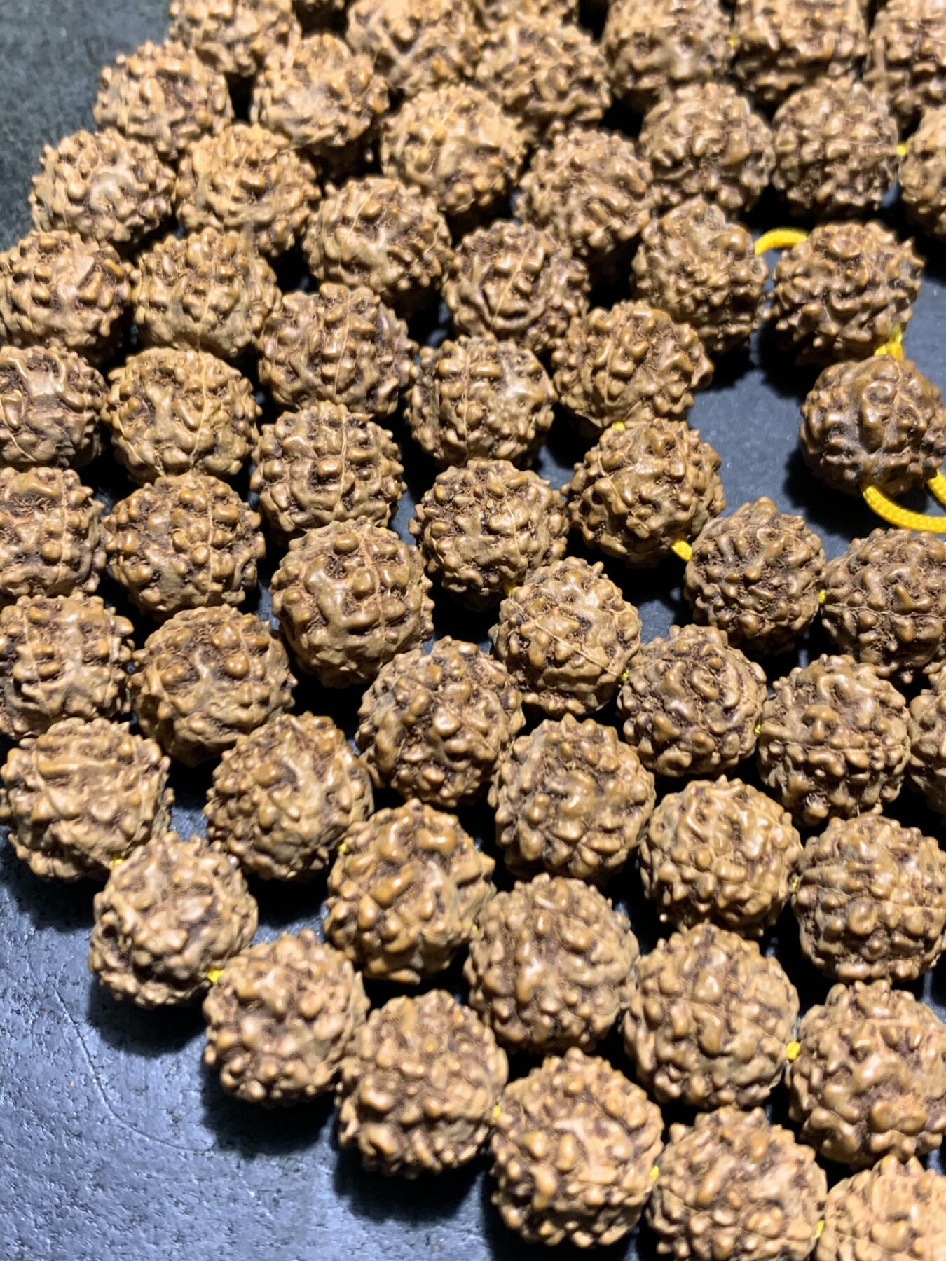 精美黄皮荔枝纹原生态小金刚菩提108手串一条