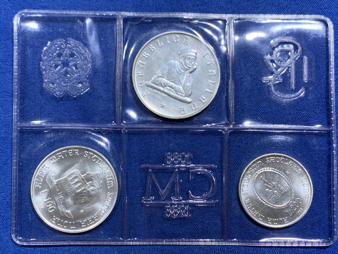 《竞宝斋》第467场 周日，周一 2场连拍 （全场包邮）欢迎送拍 意大利1988年博洛尼亚大学900周年纪念银币三枚装 835银 500里拉11克+200里拉5克+100里拉8克