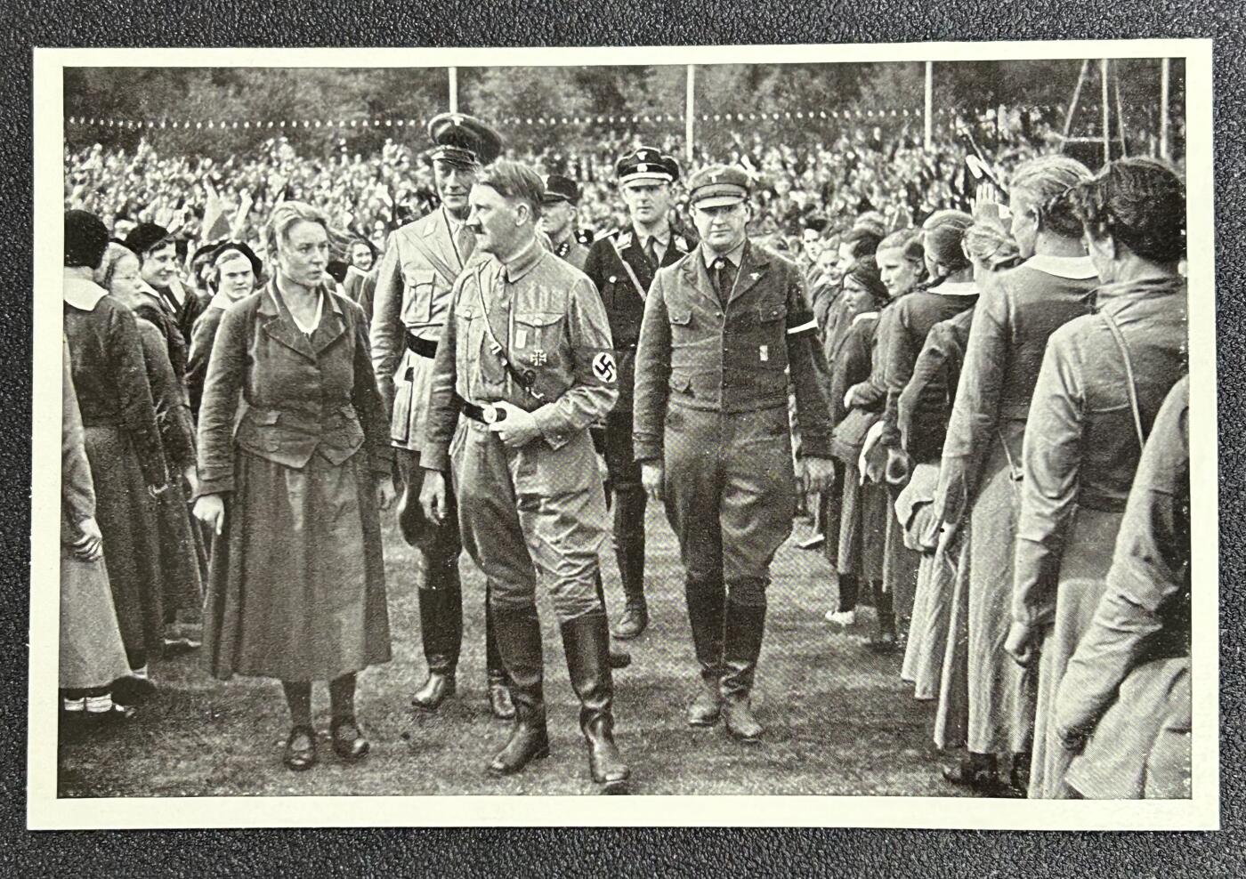 西秦中古拍卖第七十九期  不忘历史 二战收藏 德三时期 德意志的觉醒系列 小胡子在波茨坦青年节宣传卡