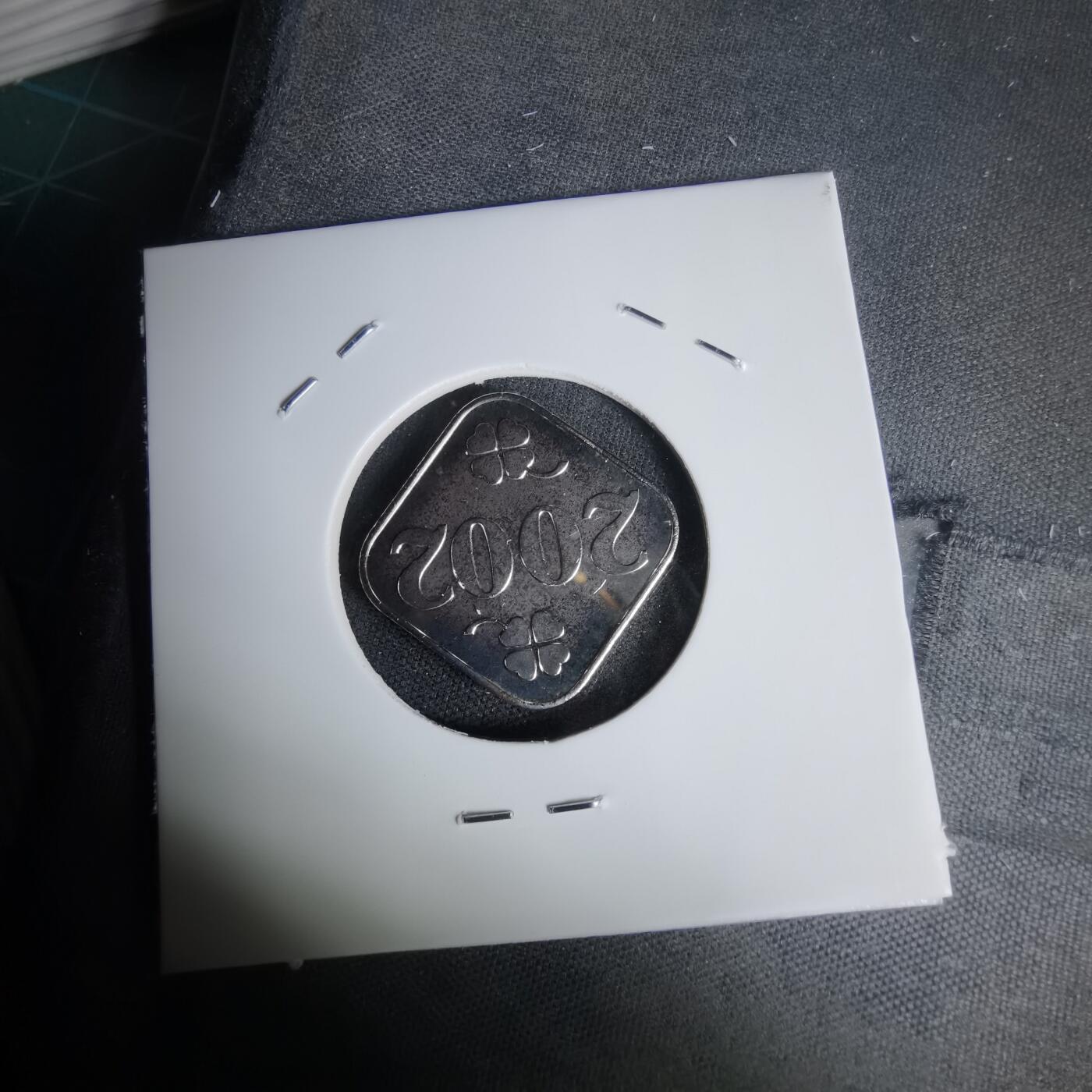 沼泽如烟--第1011场 小天使2002年4.3克纯银章