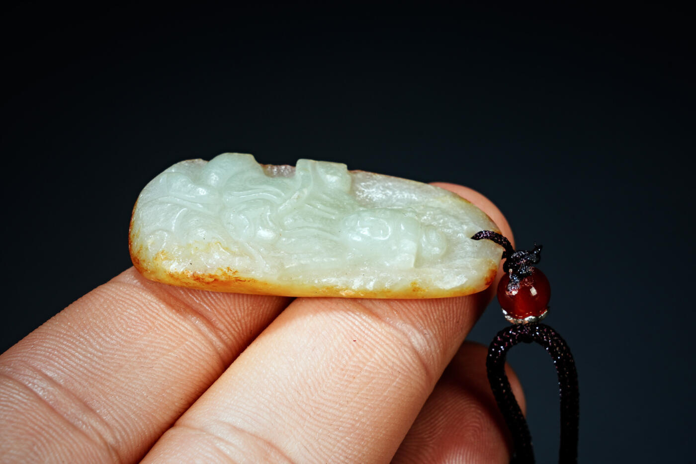 上海都达杂项专场四十四【全场包邮】  天然和田玉精雕《持莲观音》挂件91-113