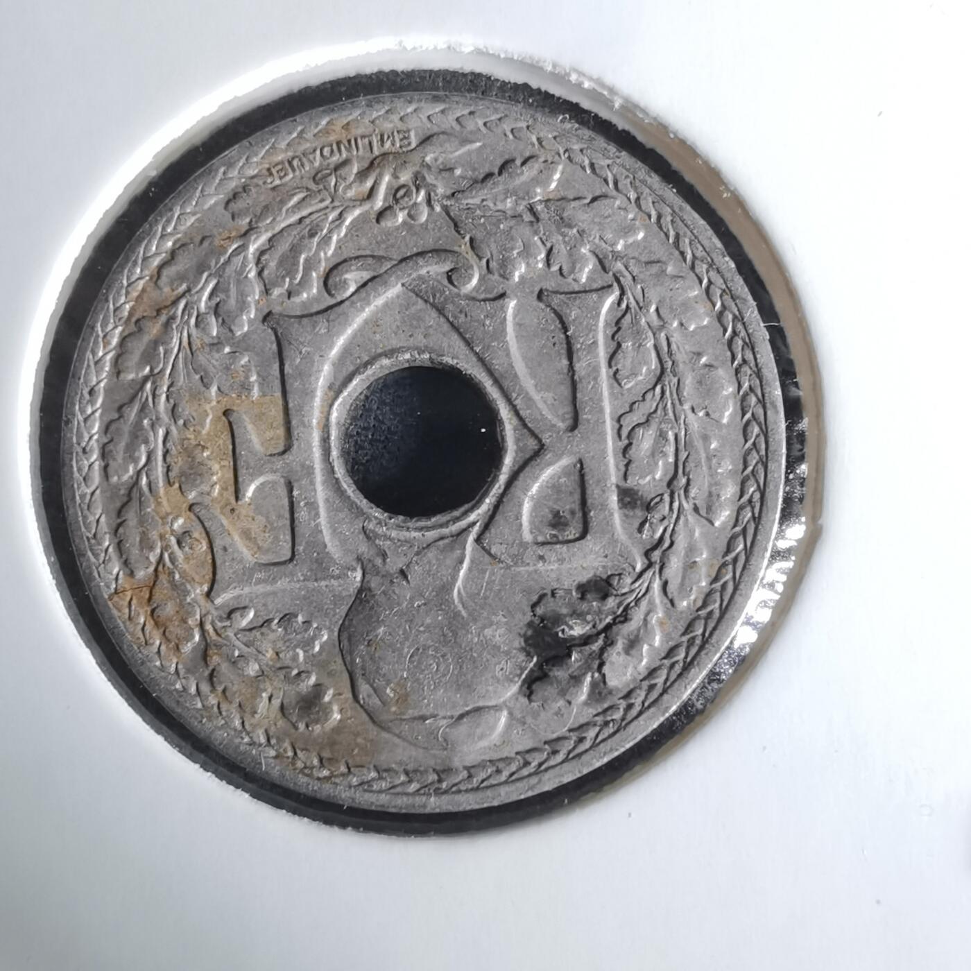 沼泽如烟--第1009场 法国1931年十分