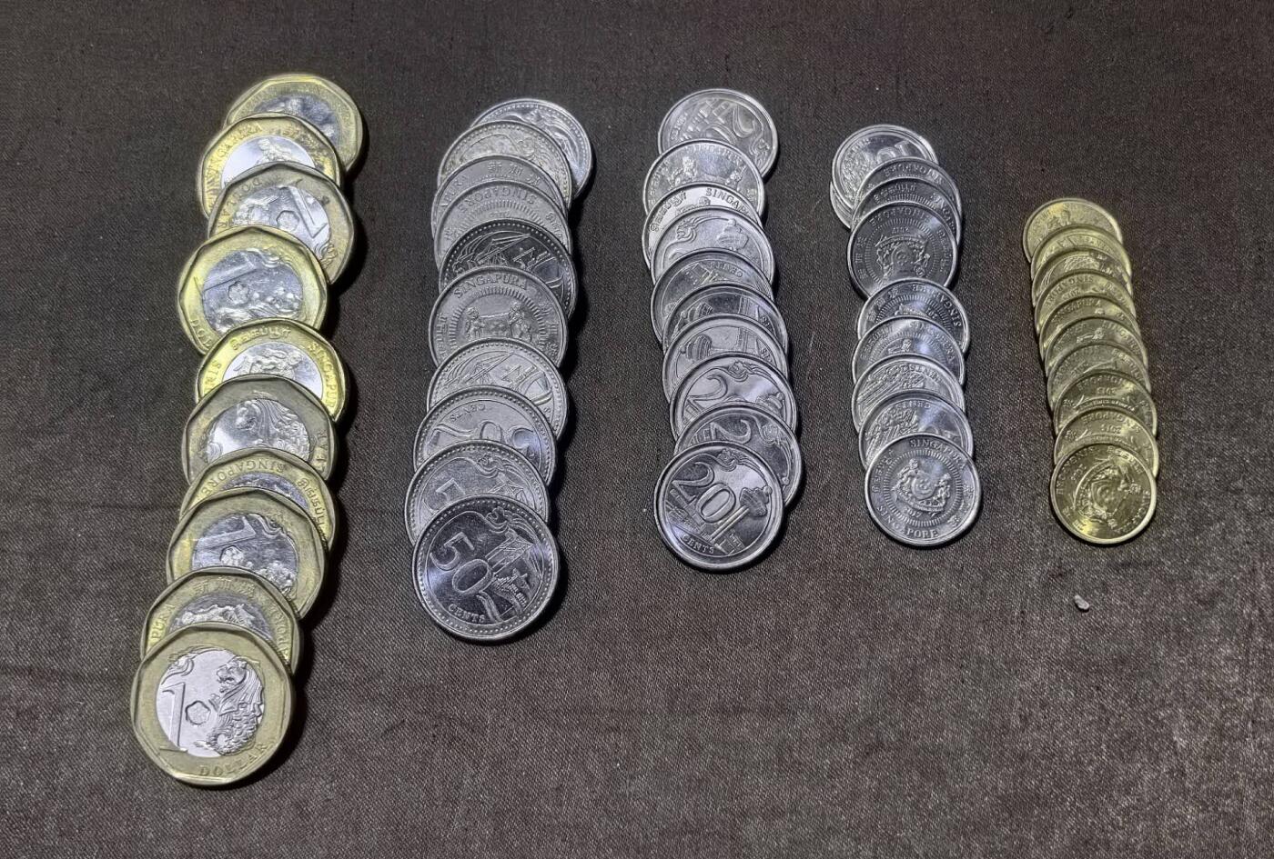 北京马甸外国币专卖第148期，外国币，中国早期纪念币专场，陆续上拍，欢迎关注 新加坡新版流通币10套