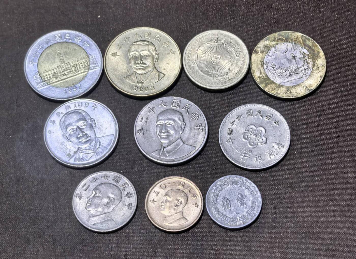 北京马甸外国币专卖第148期，外国币，中国早期纪念币专场，陆续上拍，欢迎关注 弯弯套币