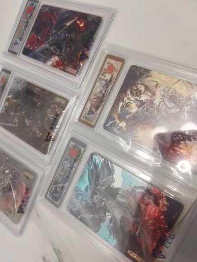 秋原瞳的小店第三十七期（春，荷尔蒙的气息扑鼻而来的季节） q百里神魔三国——苍之飞鸿五子良将亲签限编同号粗闪一套齐，实物非常哇塞，官方定制壳