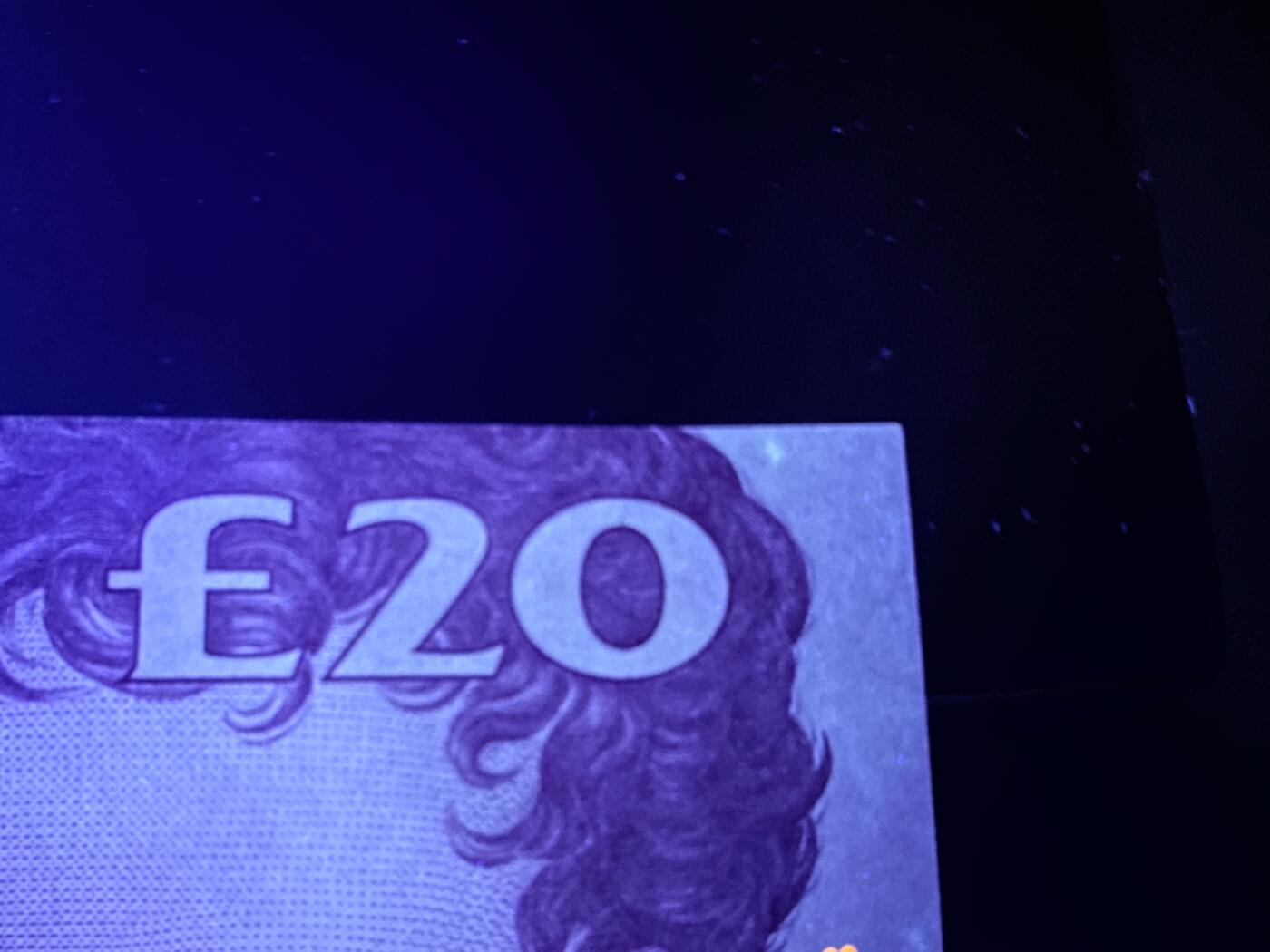 《外钞收藏家》第六百一十四期（精选场）（长期征集拍品、欢迎藏友们联系合作） 1998年爱尔兰20镑 全新 边角极轻微荧光瑕疵