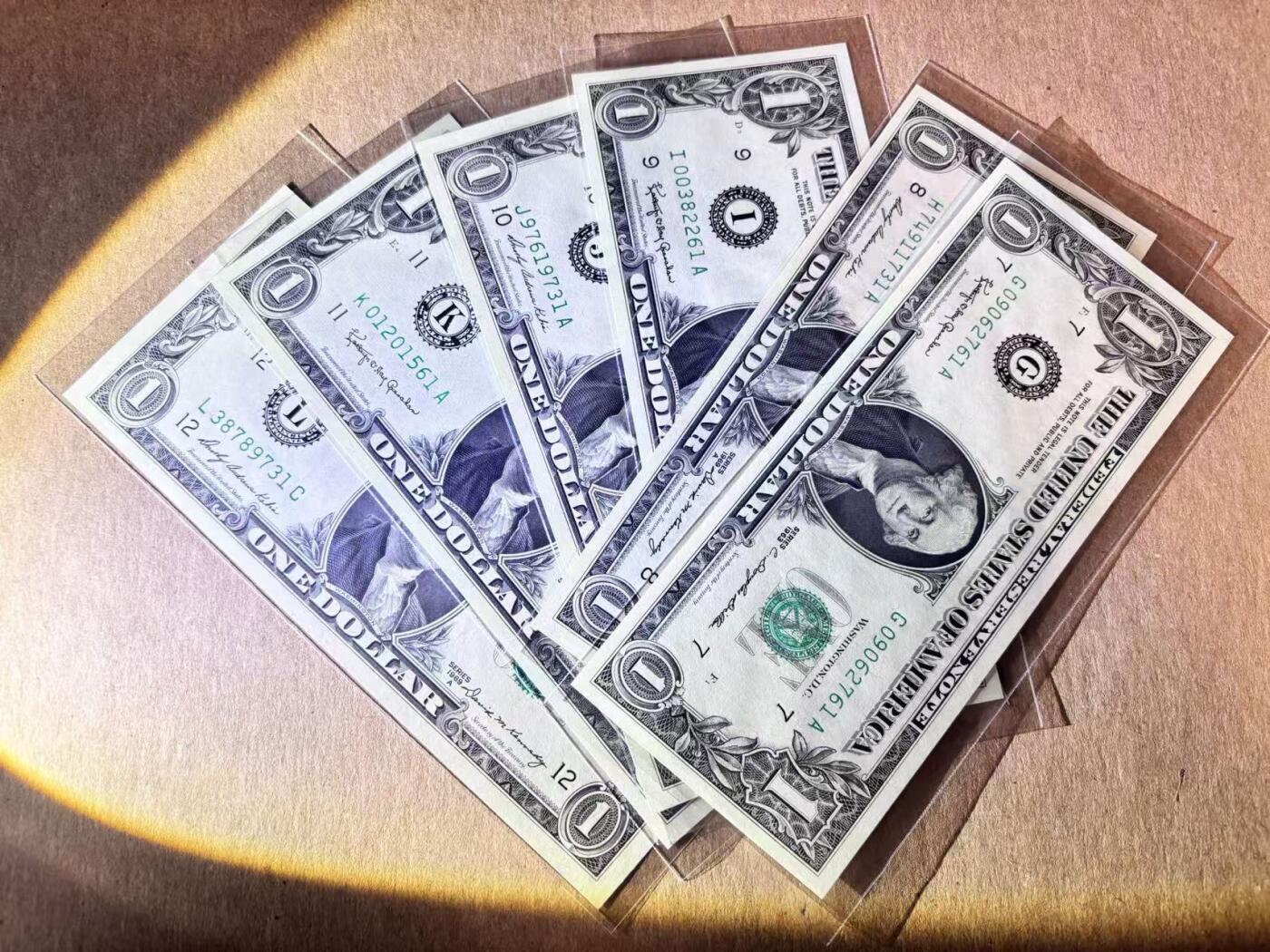 (800期大拍拍品火热征集中🔥）【Blue Auction】世界纸币精拍第790期——18级TOP拍卖/信誉/品质/专业/高效💫  【一组12张12区 含无47】美国 1969年1美金 全新UNC