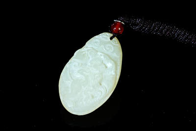 上海都达杂项专场四十四【全场包邮】  - 天然和田玉精雕《猴子摘桃》挂件91-117