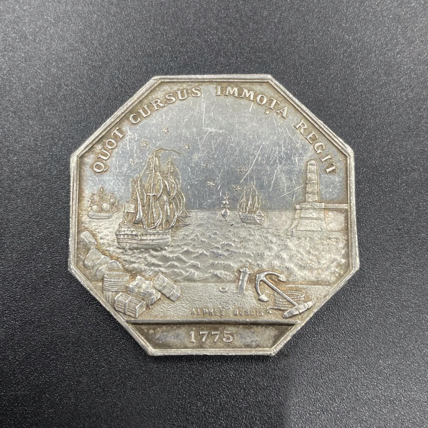 「木头集藏」章牌专场-第69场 法国马赛工商协会八角银章，直径：35.3 mm，19.8 g，边铭：丰饶角 ARGENT，