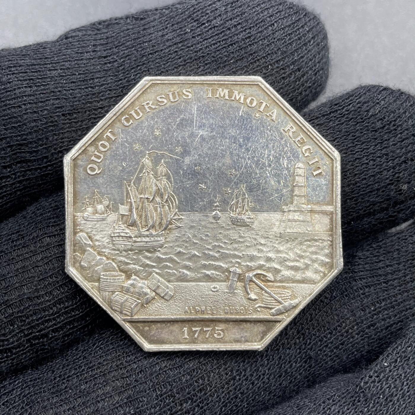 「木头集藏」章牌专场-第69场 法国马赛工商协会八角银章，直径：35.3 mm，19.8 g，边铭：丰饶角 ARGENT，