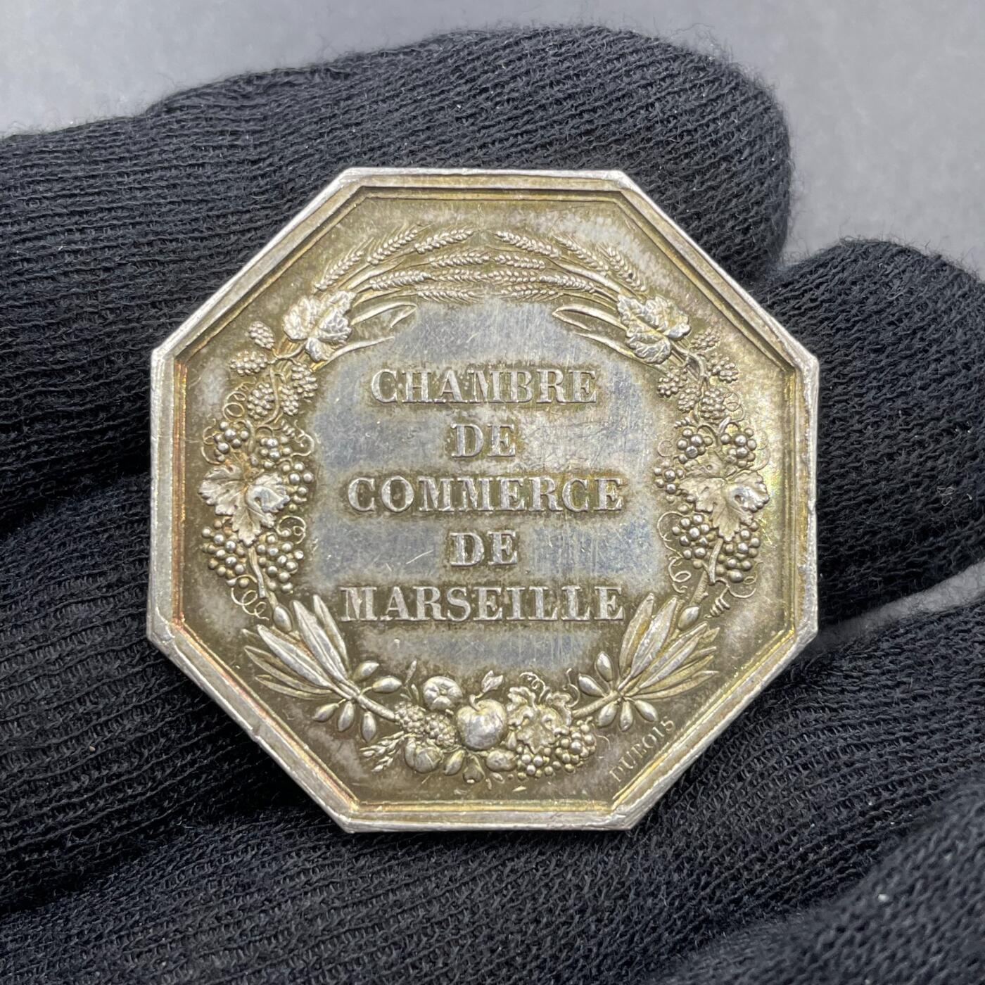 「木头集藏」章牌专场-第69场 法国马赛工商协会八角银章，直径：35.3 mm，19.8 g，边铭：丰饶角 ARGENT，