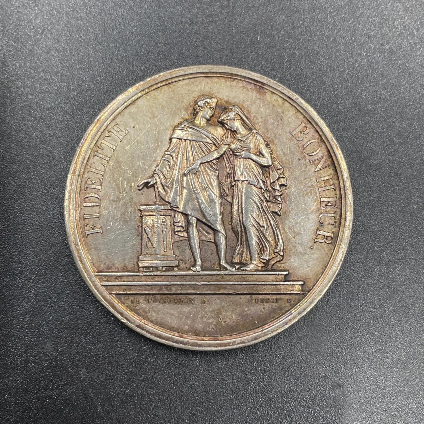 「木头集藏」章牌专场-第69场 1836年法国婚礼纪念大版银章，直径：39.3 mm，24.5 g，边铭：油灯 （1832-1841年），早期大版，品相不错！