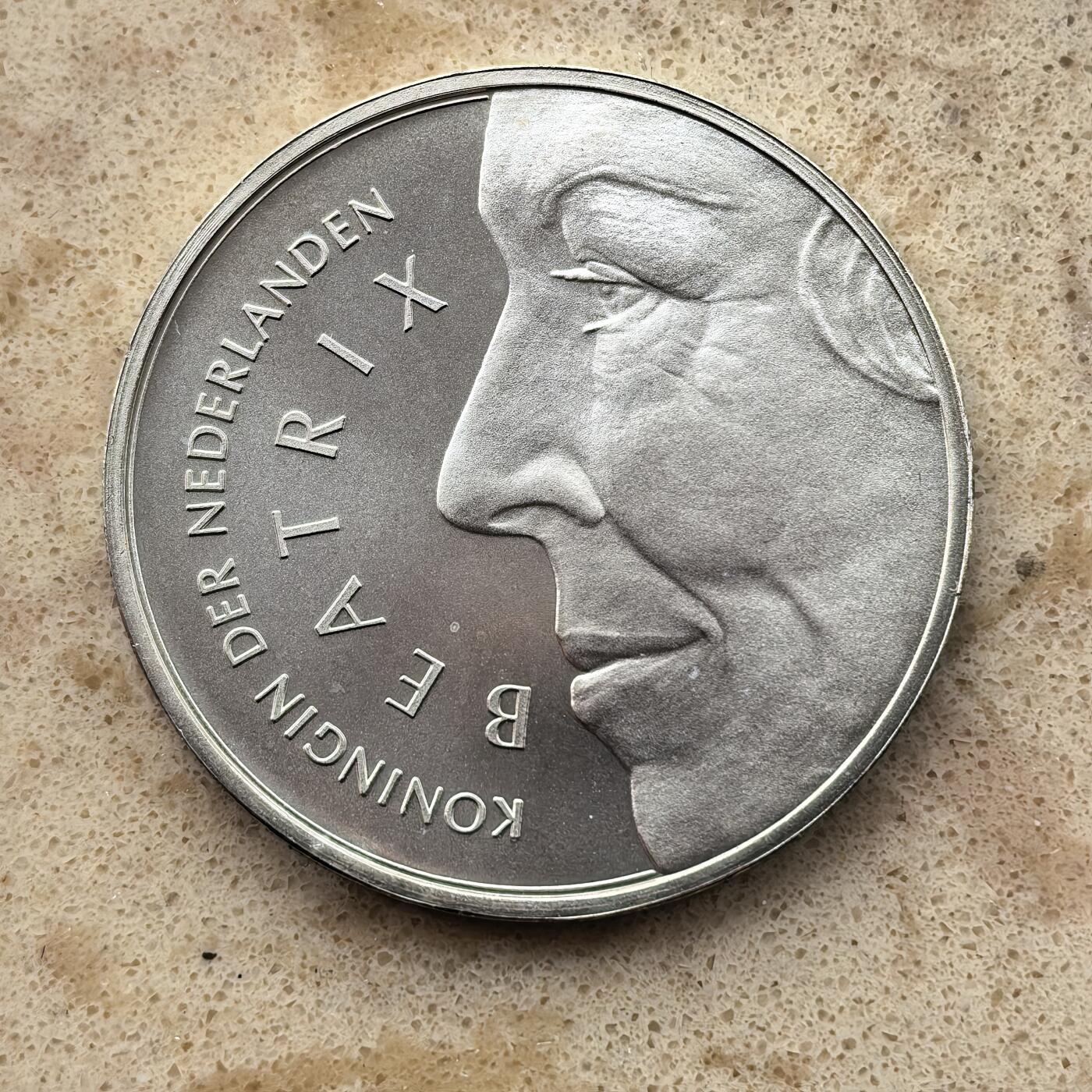 道一币馆币章第一百六十八场 荷兰1991年贝娅特丽克丝女王50周年金婚50盾纪念币 25g 925s