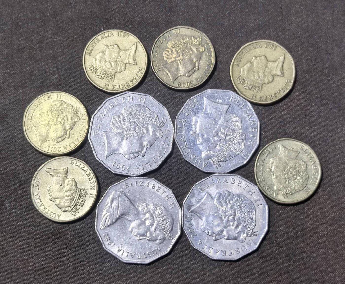 北京马甸外国币专卖第148期，外国币，中国早期纪念币专场，陆续上拍，欢迎关注 澳大利亚1元纪念币6枚，50分纪念币4枚