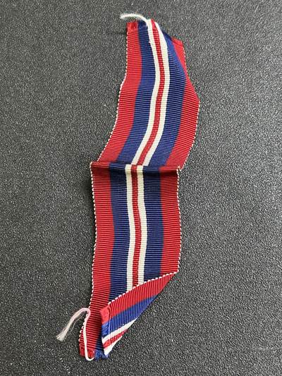 西秦中古拍卖第七十九期  - 英国二战战争奖章绶带