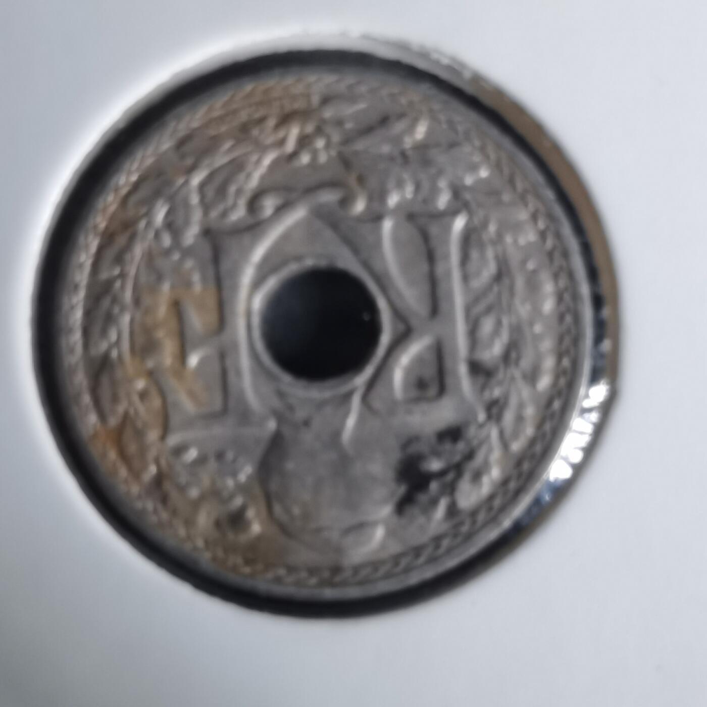 沼泽如烟--第1009场 法国1931年十分