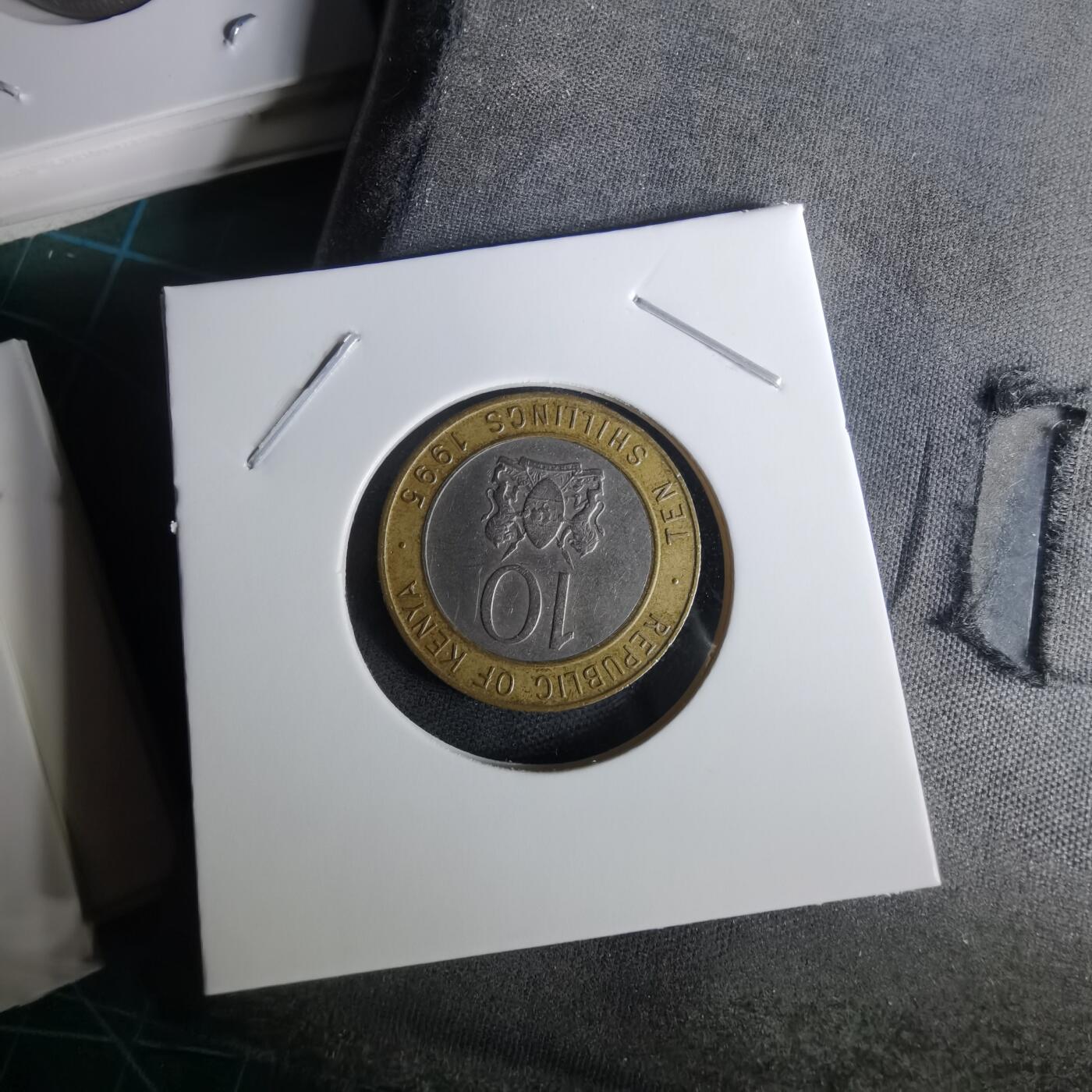 沼泽如烟--第1010场 肯尼亚1995年10先令