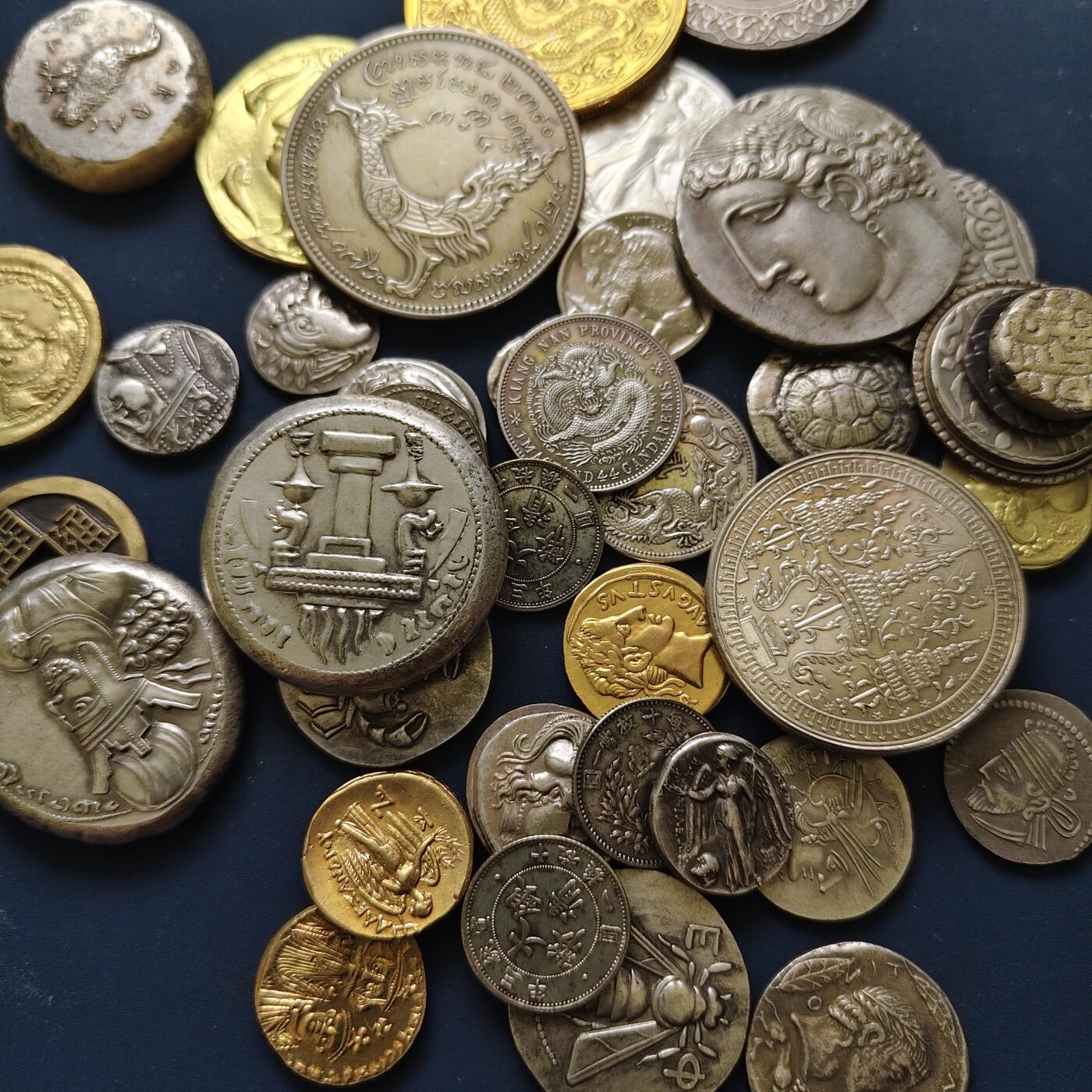 【全场包邮】纯粹捡漏拍509场 【批量】世界各国仿古纪念章46枚一组-共计489克