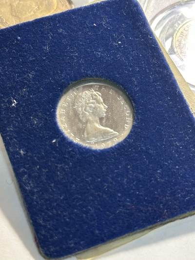 丙午马年开年第三场（大更新） - 联合王国马恩岛1979年的1镑proof，盒子消失了，币不影响。市场价370！