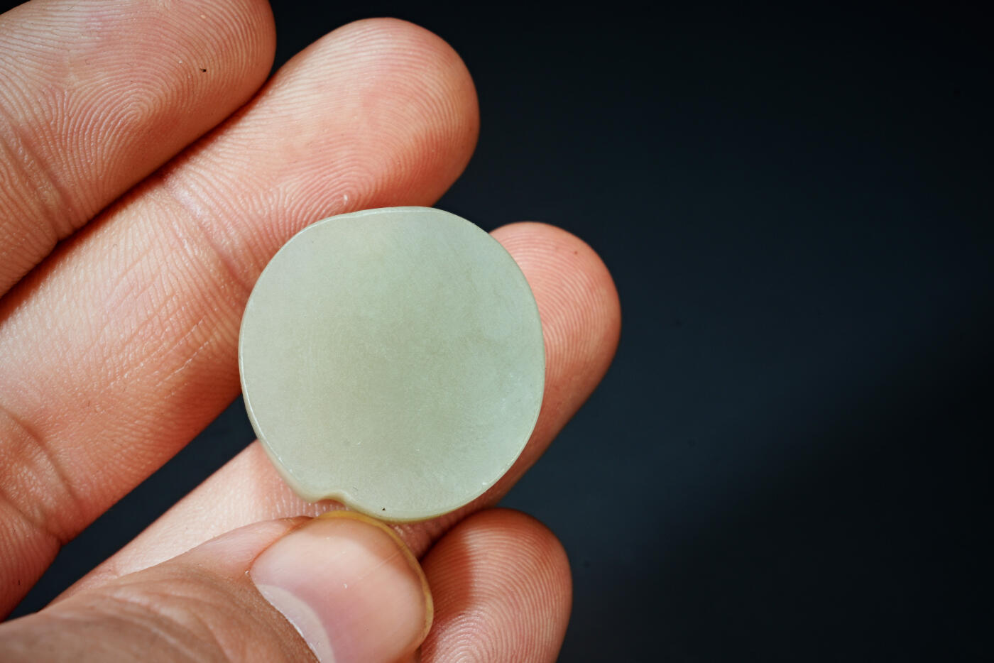 上海都达杂项专场四十四【全场包邮】  天然和田玉精雕《持莲观音》挂件91-112