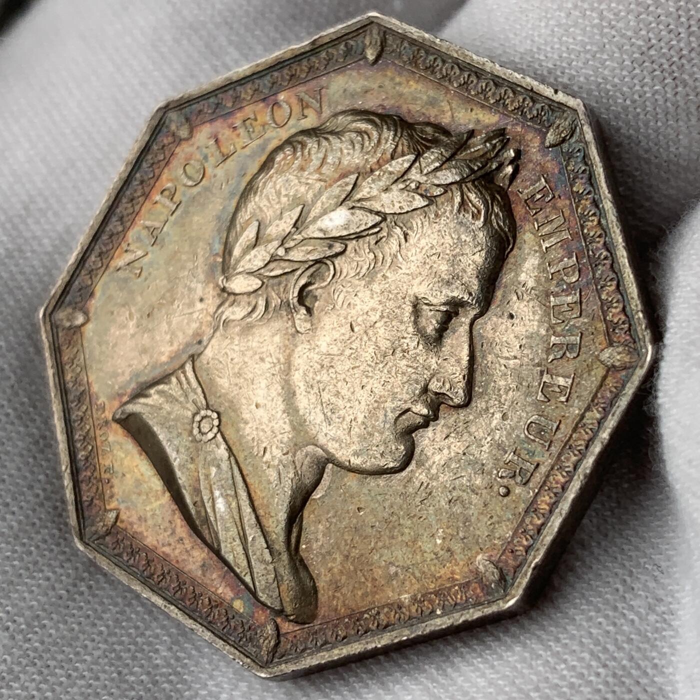 掌中浮雕-藏着的欧洲第053场 拿破仑一世头像，巴黎证券交易所八角银章，33.7mm，15.3g，光边无边铭