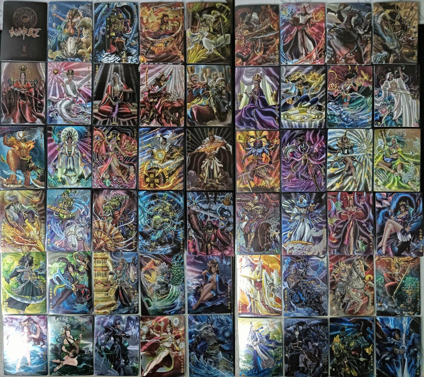 花开卡拍第61期（3月7号周六截拍，品控勿拍!!!拍品不寄存，运费5元（新疆需补运费差价或顺丰到付），自制卡难免瑕疵，可能存在轻微撞角爆边等出厂瑕疵，品控介意勿拍！） 卡玩帕克璇哥+燧人《封神天下第一弹》折光粗闪53张，已拆套袋