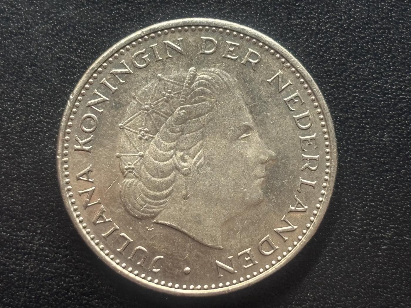 邮泉阁限时拍卖第四十二场（硬币在国外。请付邮费6元。）