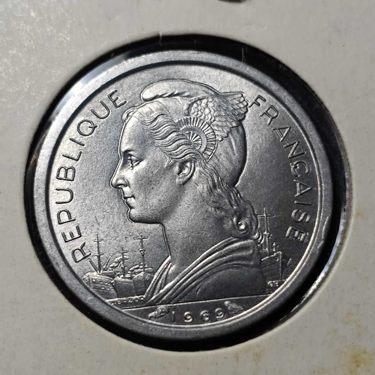 KK钱币收藏小铺   套币 批量/好品散币专场 2月预留时间 周末发货  1969法属留尼汪1法郎 好品