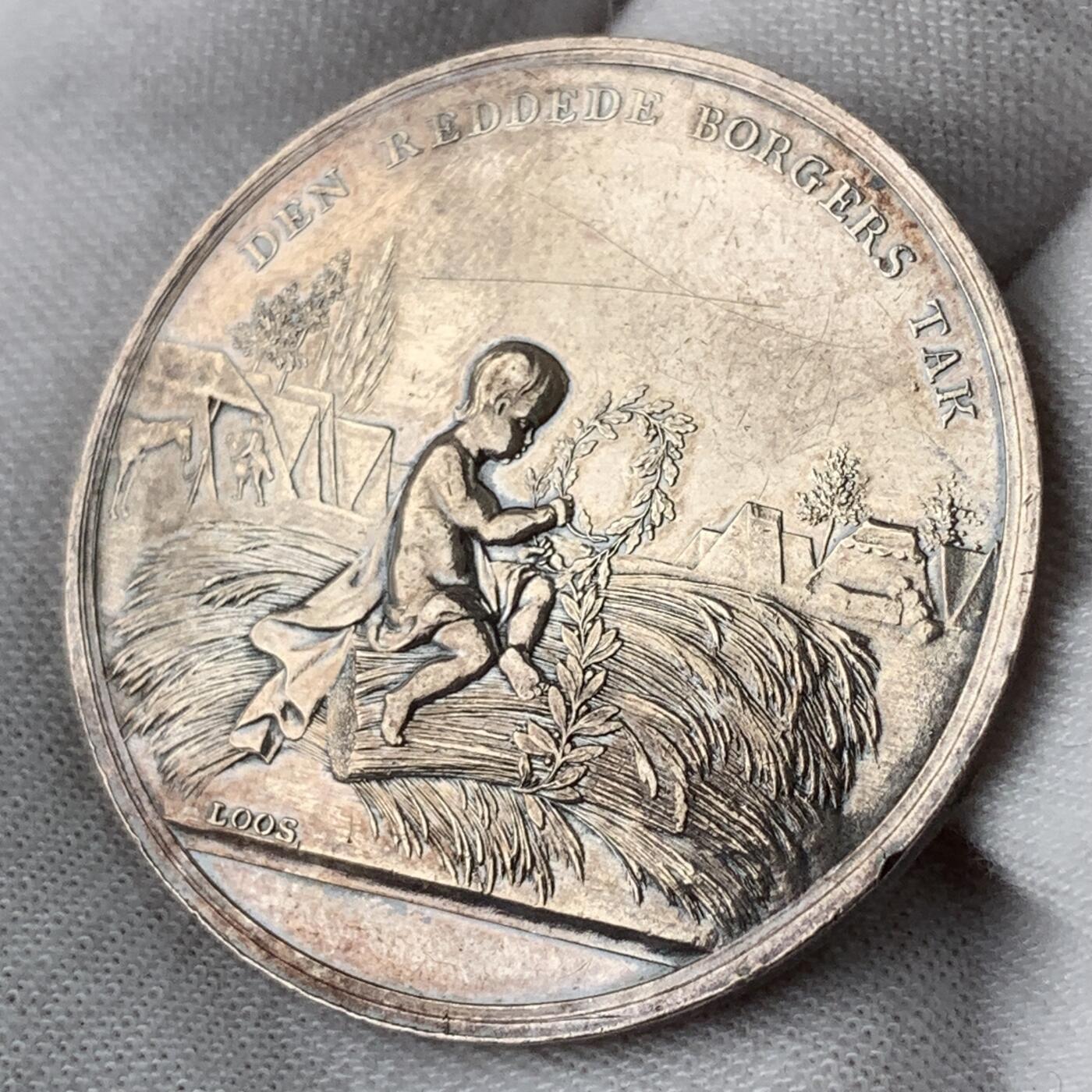 掌中浮雕-藏着的欧洲第053场 1795年丹麦银章，loos作品，36mm，13.7g