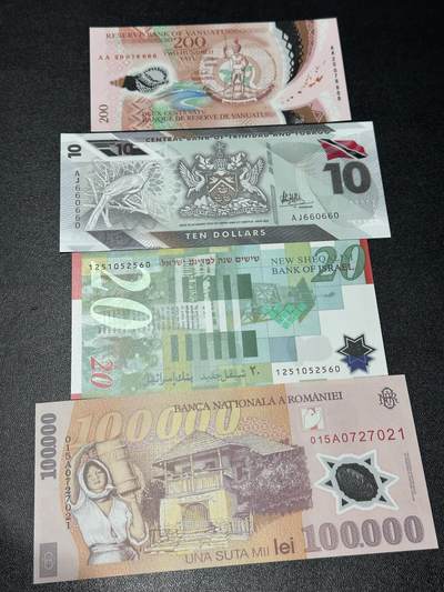 《外钞收藏家》第六百一十四期（精选场）（长期征集拍品、欢迎藏友们联系合作） - 瓦努图200 AA冠豹子号666+特里达尼亚和多巴哥10 重复号660660圆圆号+以色列20无47+罗马尼亚10万A冠 四张塑料钞一起 全新UNC