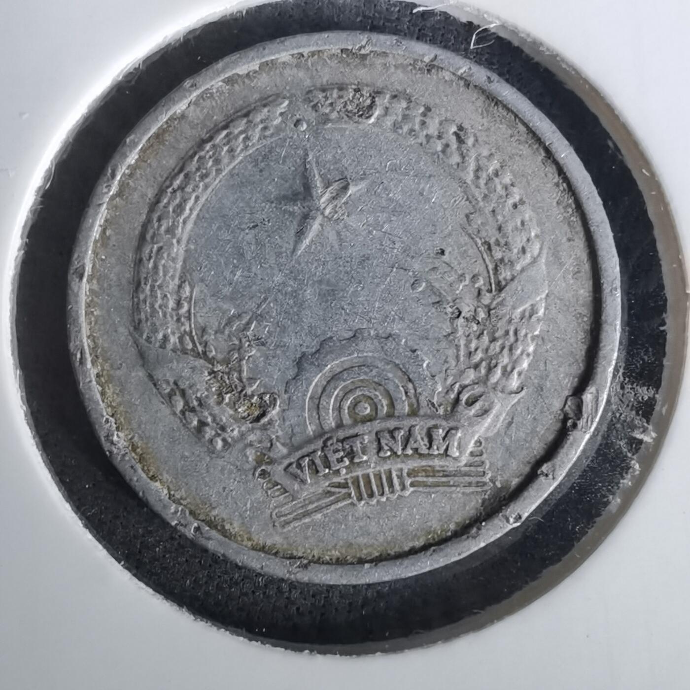 沼泽如烟--第1010场 越南1976年1毫