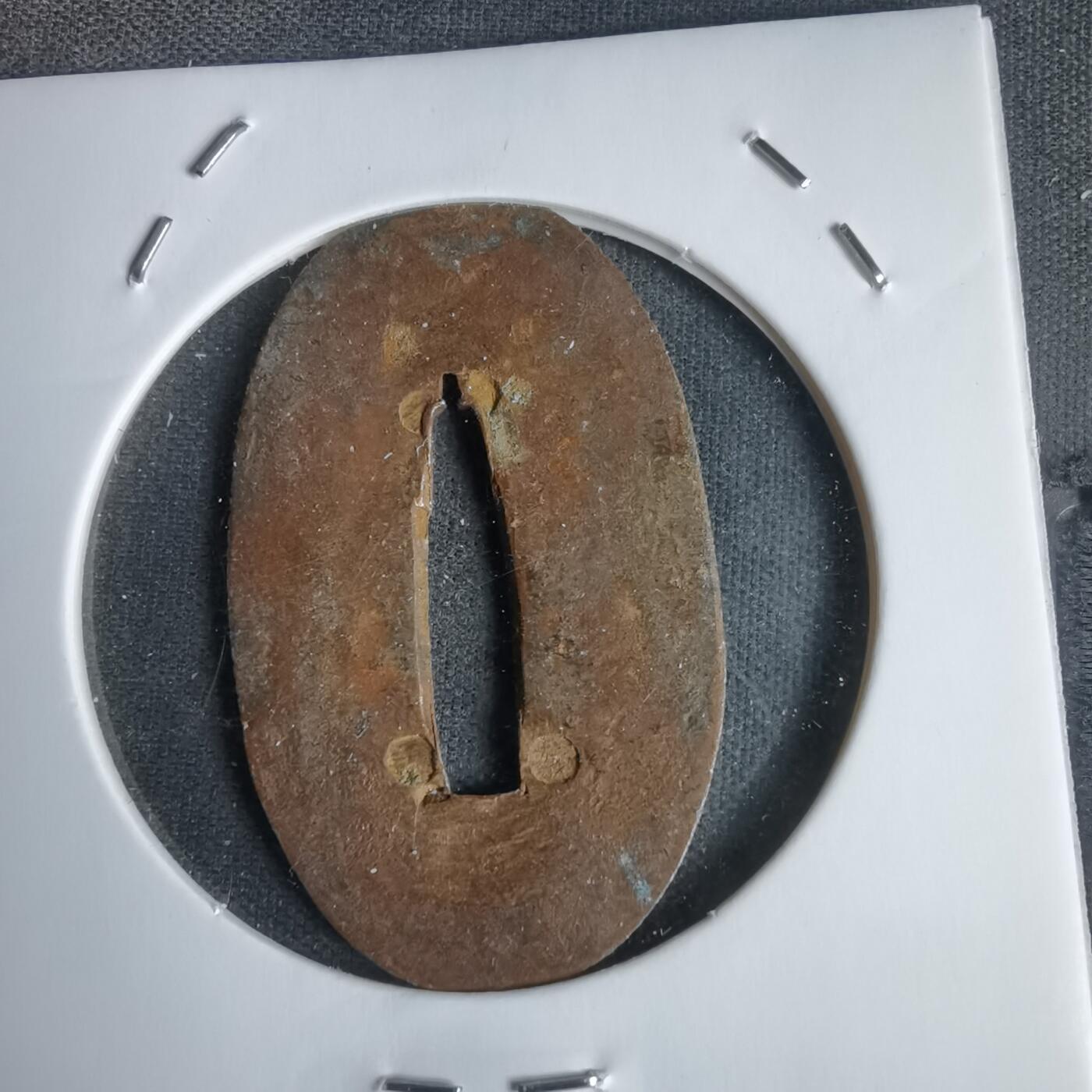 沼泽如烟--第1011场 日本武士刀的装具，叫做切羽（せっぱ / Seppa），也叫“锷座”或“刀镡垫片”。