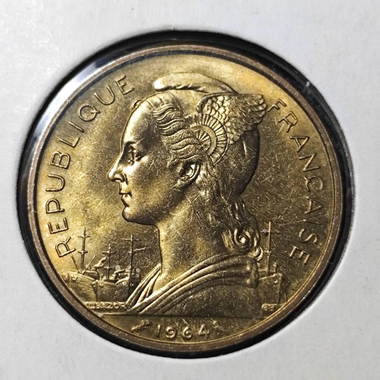 KK钱币收藏小铺   套币 批量/好品散币专场 2月预留时间 周末发货  1964法属留尼汪20法郎铜币