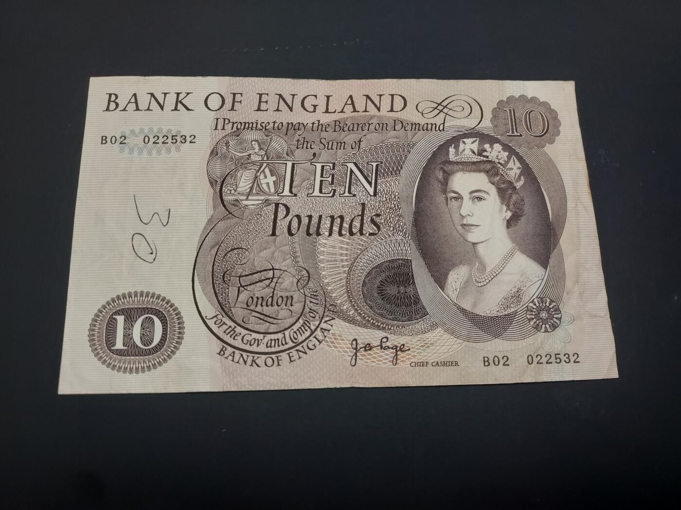 博彦收藏   3月7日 8点钱币专场 全场包邮 英国旧版10英镑 流通品 有字迹