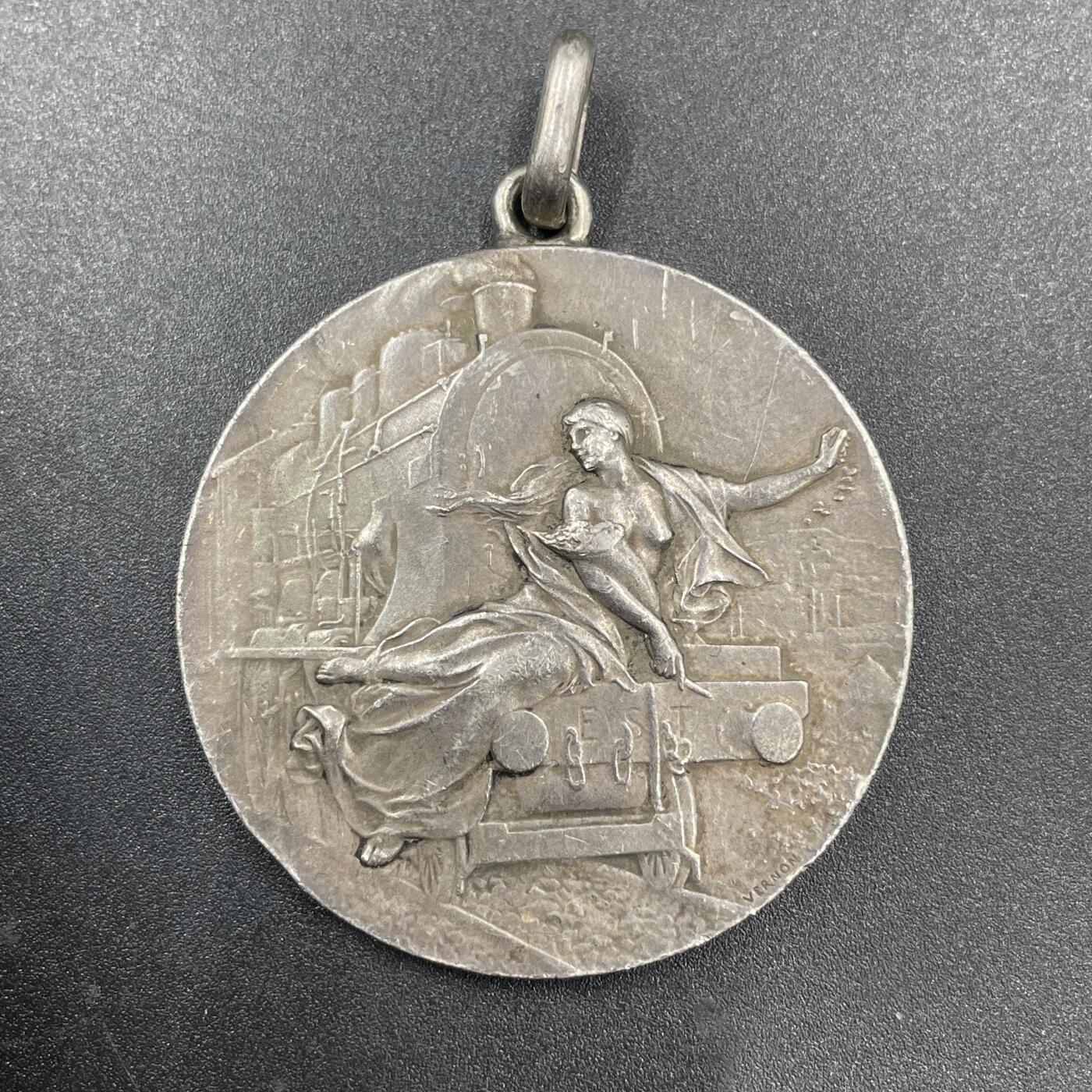 「木头集藏」章牌专场-第69场 F.Vernon～法国东部铁路公司银章，直径：41 mm，38 g，边铭：丰饶角 1ARGENT，名家作品。