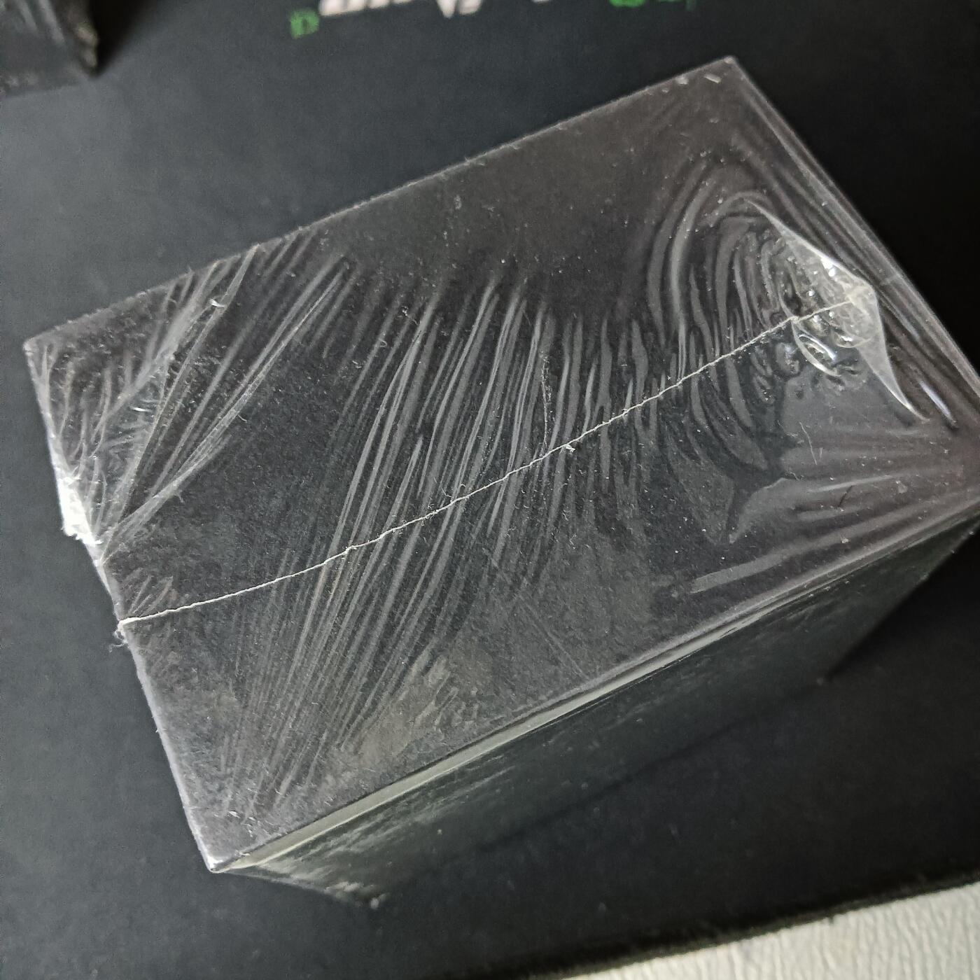 花开卡拍第61期（3月7号周六截拍，品控勿拍!!!拍品不寄存，运费5元（新疆需补运费差价或顺丰到付），自制卡难免瑕疵，可能存在轻微撞角爆边等出厂瑕疵，品控介意勿拍！） 【新疆顺丰到付】卡玩帕克璇哥神州群英志，第二弹，三工艺，粗闪，红碎，普卡，全新未拆封，品相未知无法售后介意勿拍