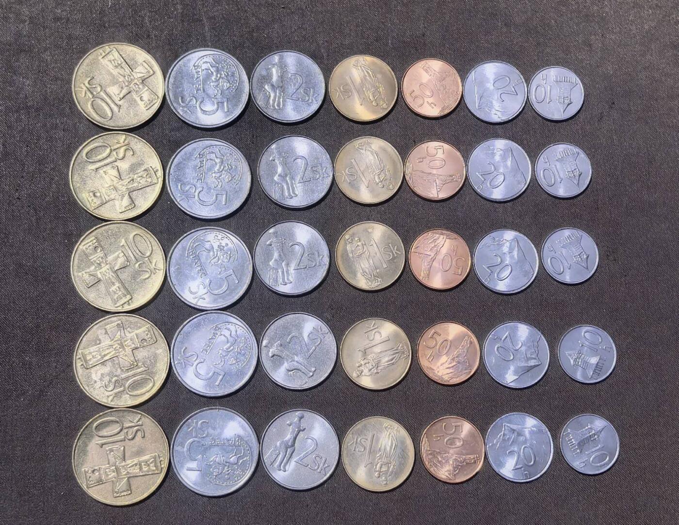 北京马甸外国币专卖第148期，外国币，中国早期纪念币专场，陆续上拍，欢迎关注 斯洛伐克5套