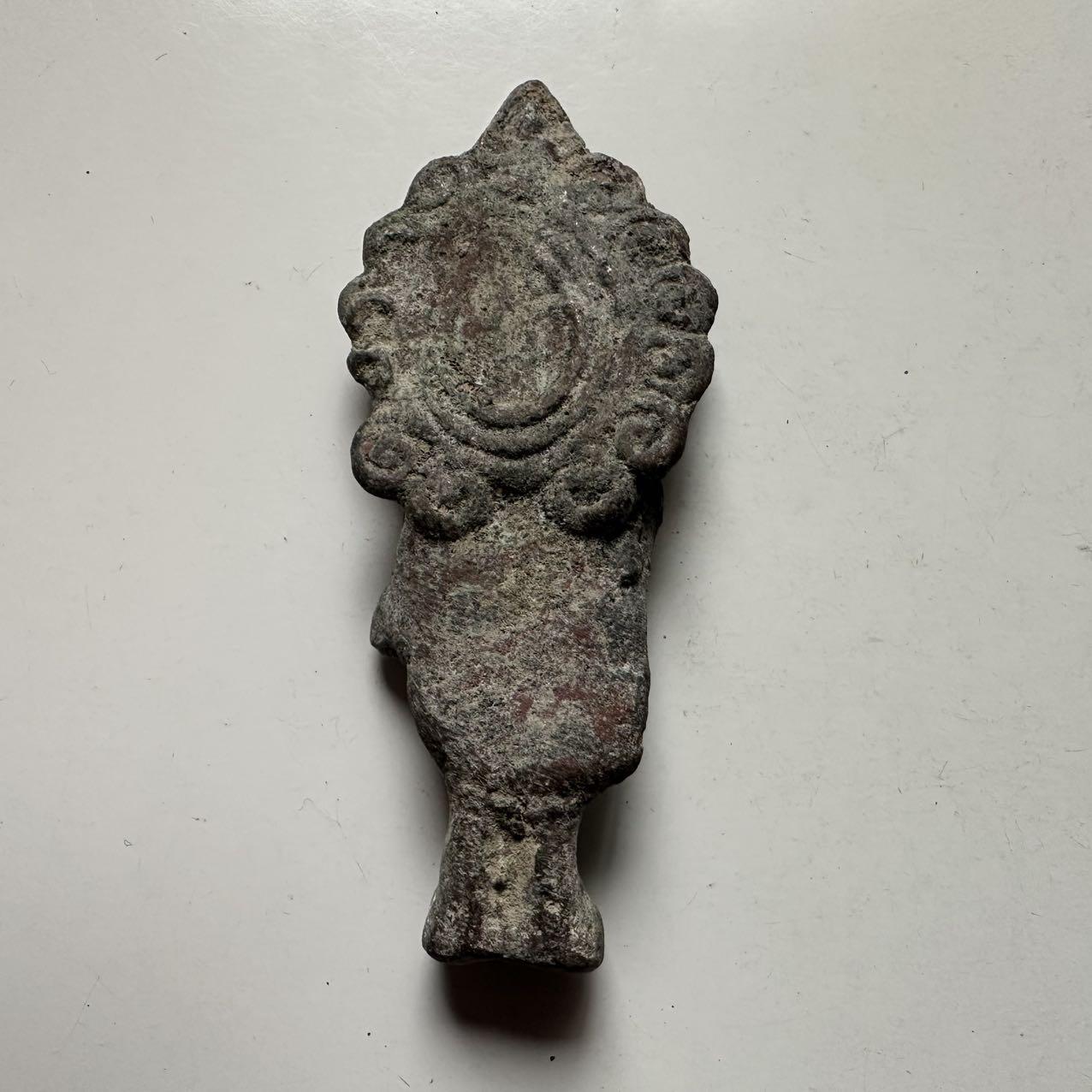 🌹外币初藏🌹🐯2026年第24场  每周二四六晚8️⃣点 接代拍 东南亚青铜立佛小造像 火焰纹背光 高约7.4cm 重约41.5g 绿锈包浆