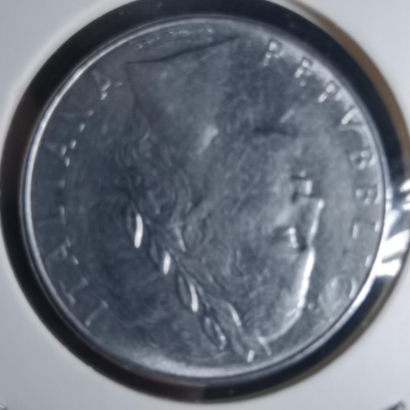 沼泽如烟--第1009场 意大利1981年100里拉