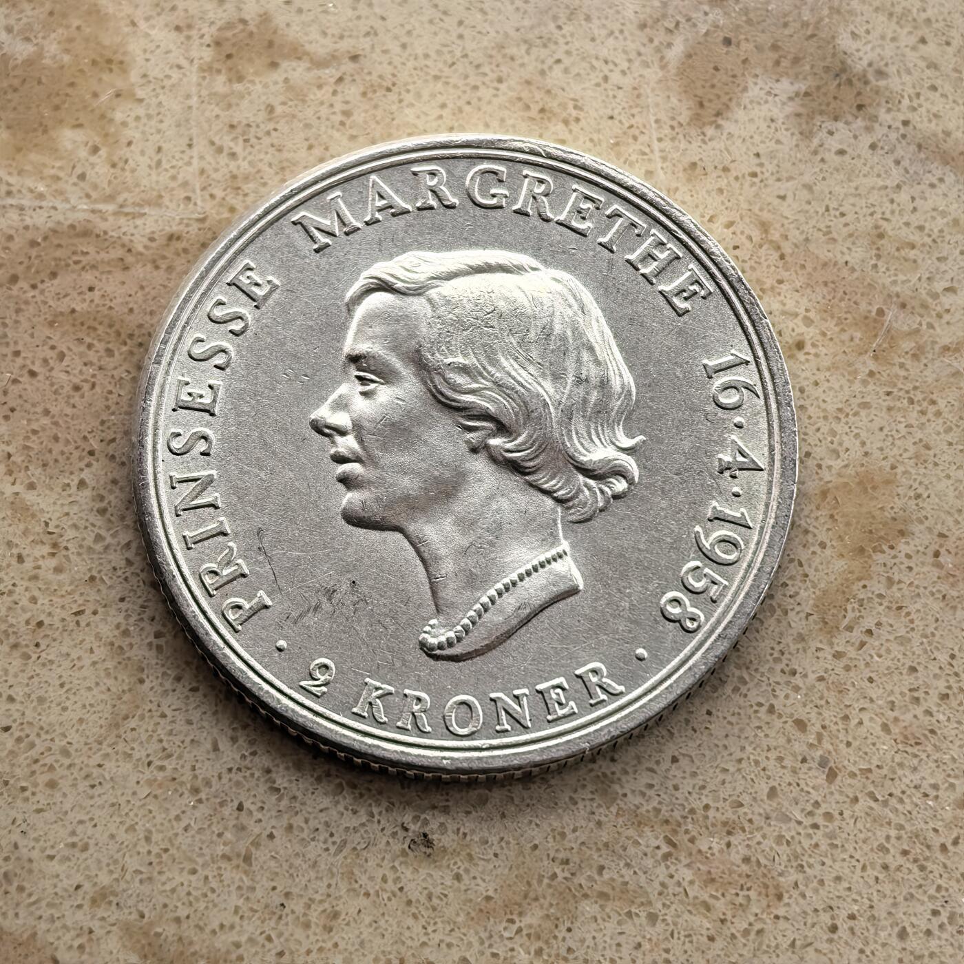 道一币馆币章第一百六十八场 丹麦1958年玛格丽特公主18岁生日纪念2克朗银币 15g 800s