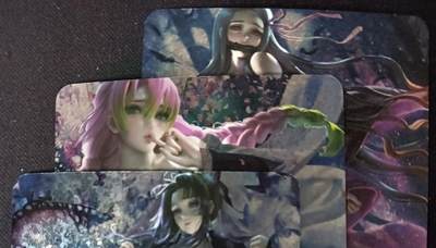 花开卡拍第61期（3月7号周六截拍，品控勿拍!!!拍品不寄存，运费5元（新疆需补运费差价或顺丰到付），自制卡难免瑕疵，可能存在轻微撞角爆边等出厂瑕疵，品控介意勿拍！） - 艺术卡 鬼灭之刃小套钻闪3张